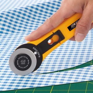 Olfa® cutter rotatif RTY-2/G, 45 mm/jaune